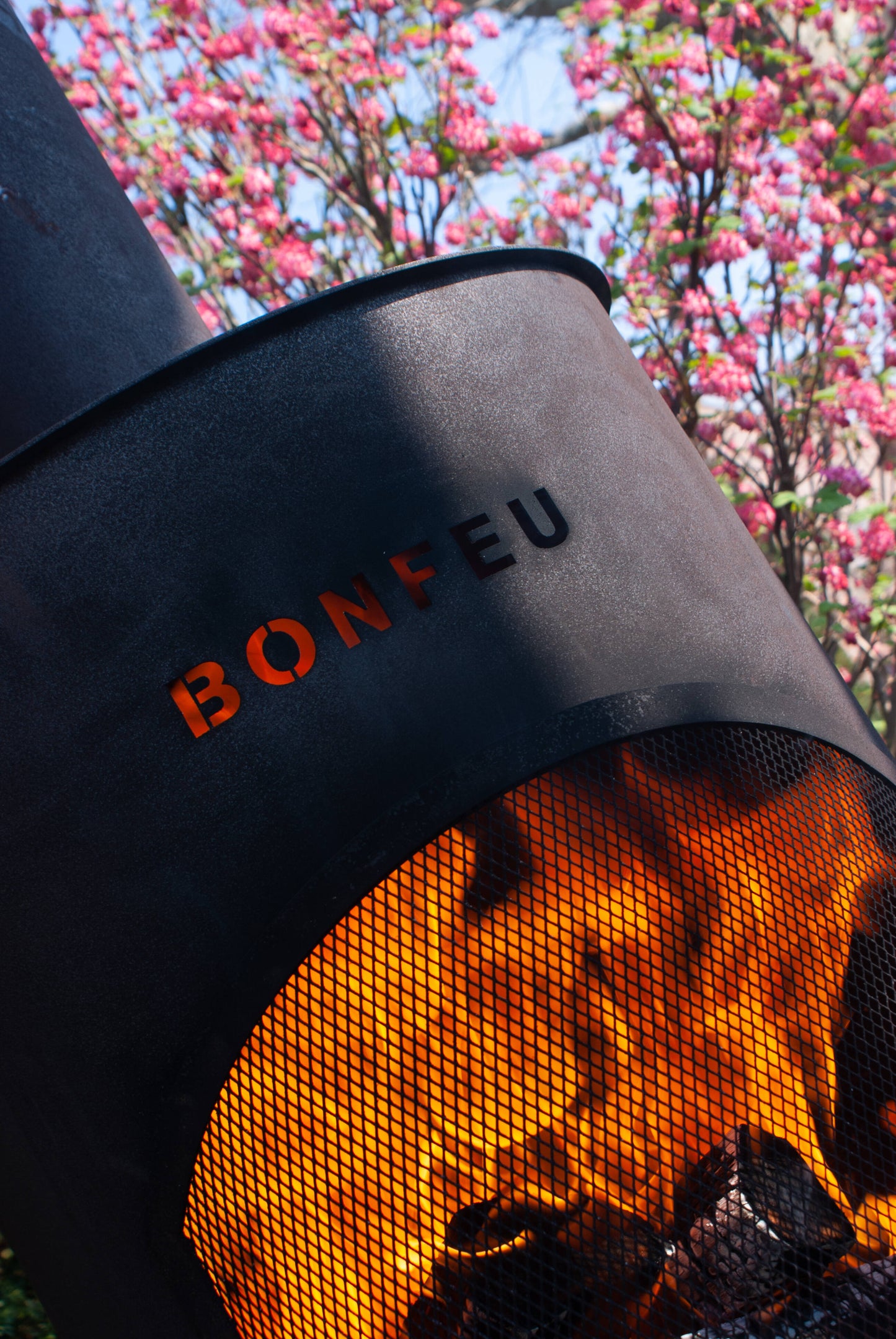 BonFeu BonTon Outdoor Fireplace
