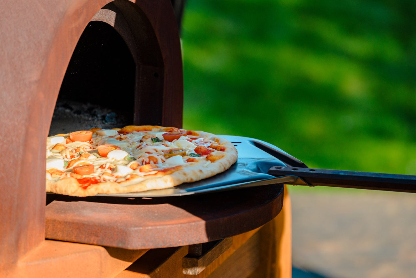Adezz Dome Pizza Oven | Wood-Fired | Corten Steel