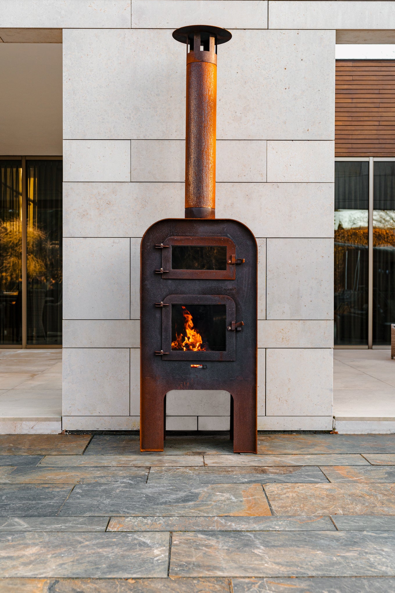 Adezz Gap Outdoor Fireplace with Pizza Oven | Corten Steel