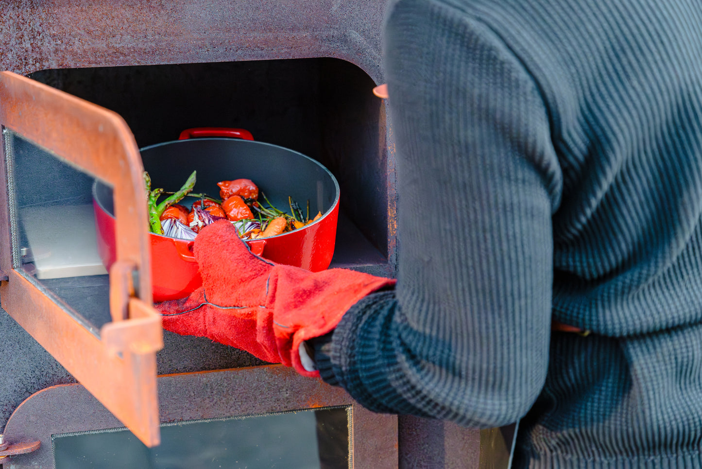 Adezz Gap Outdoor Fireplace with Pizza Oven | Corten Steel