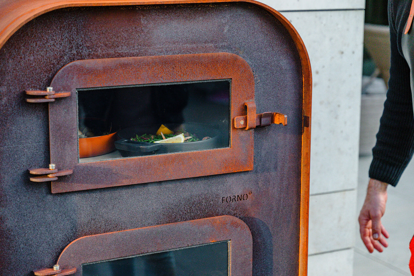 Adezz Gap Outdoor Fireplace with Pizza Oven | Corten Steel