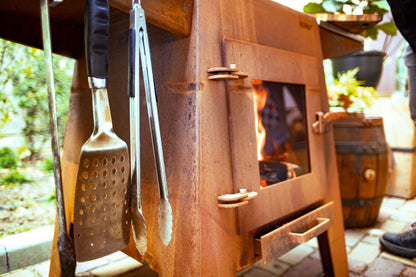Adezz Damm Outdoor Fireplace & Plancha Grill | Corten Steel