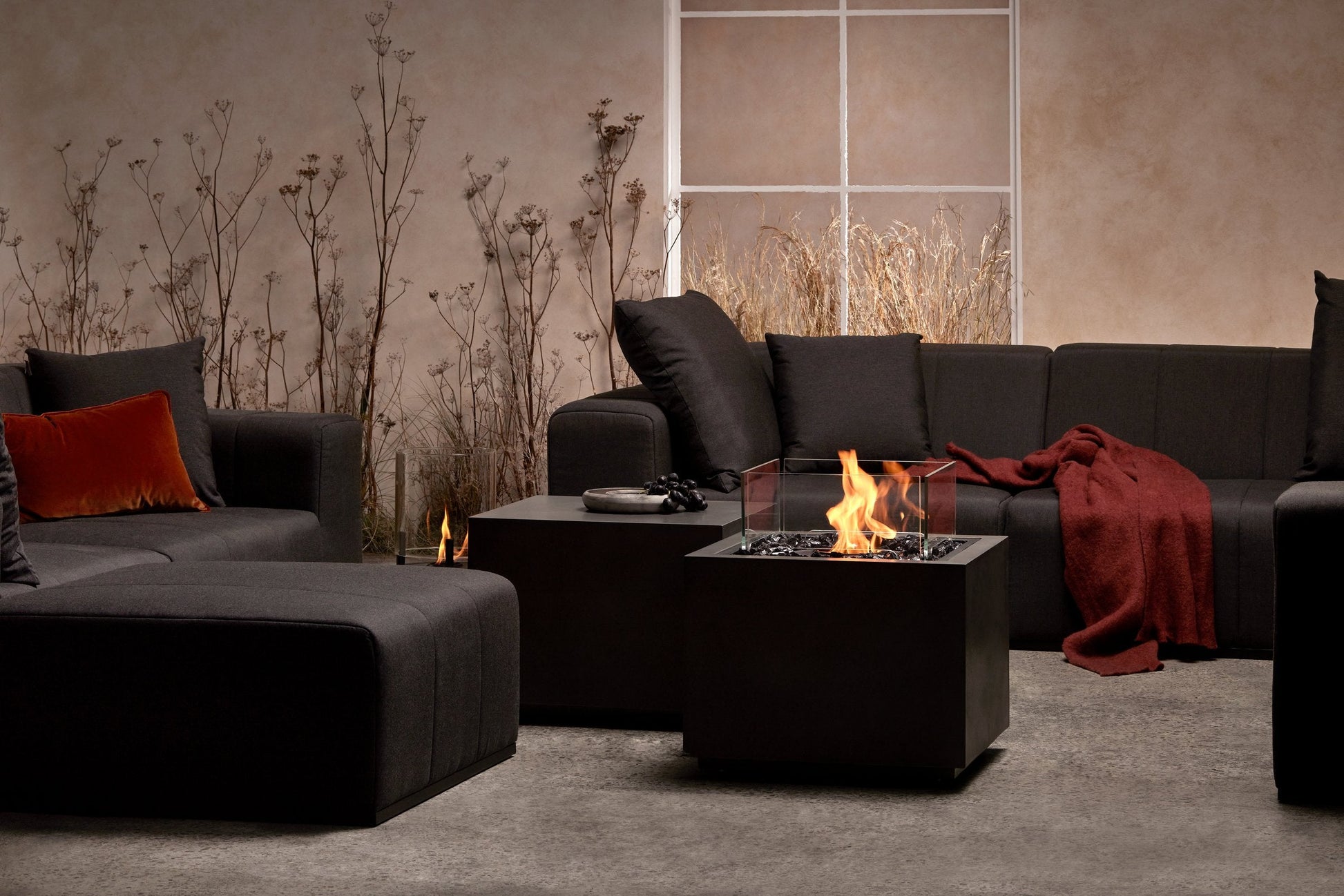 EcoSmart Fire Sidecar 24 Fire Pit Table
