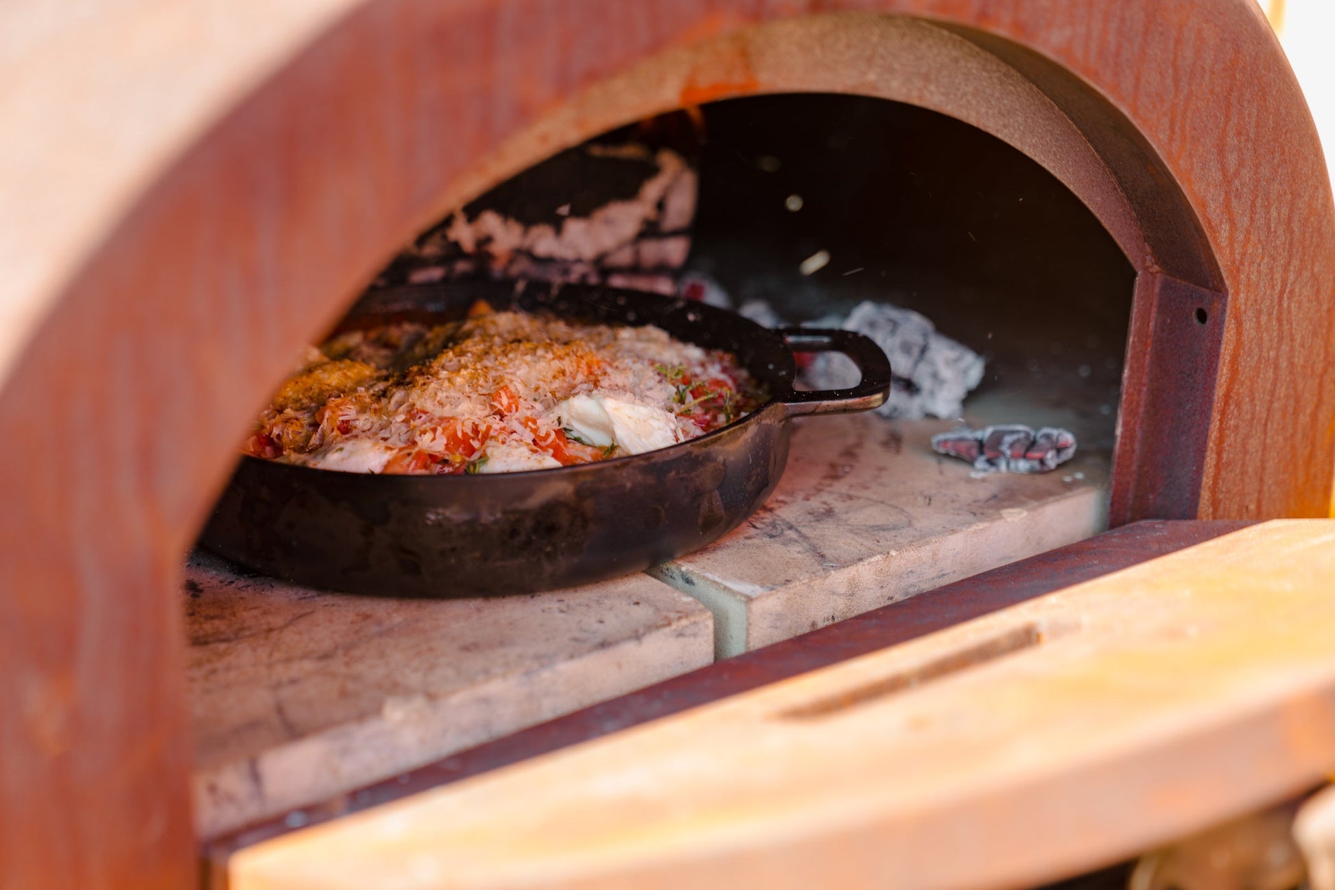 Adezz Dome Pizza Oven | Wood-Fired | Corten Steel