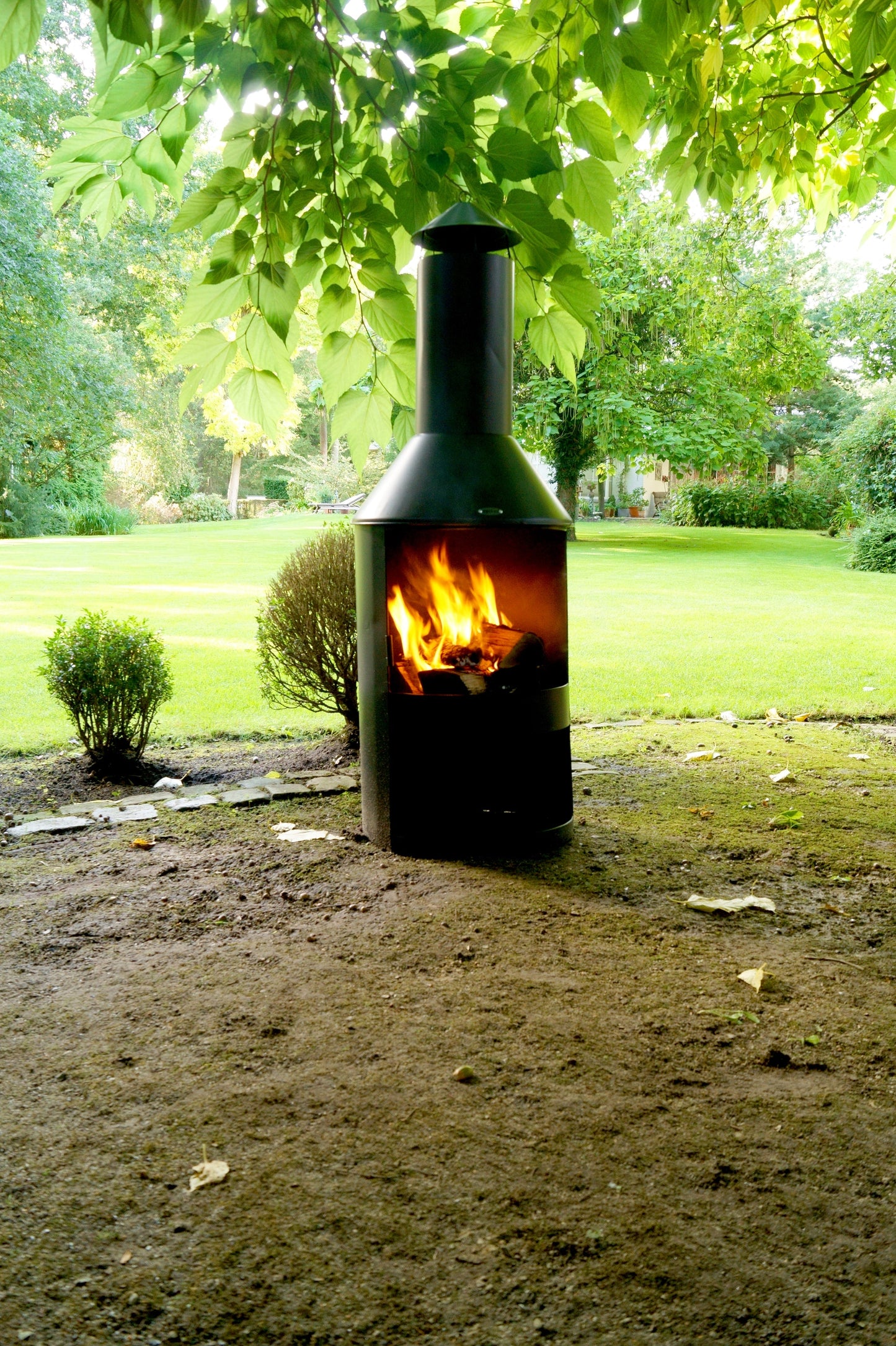 HEAT Outdoor Living HEAT Larvik Garden Fireplace lifestyle