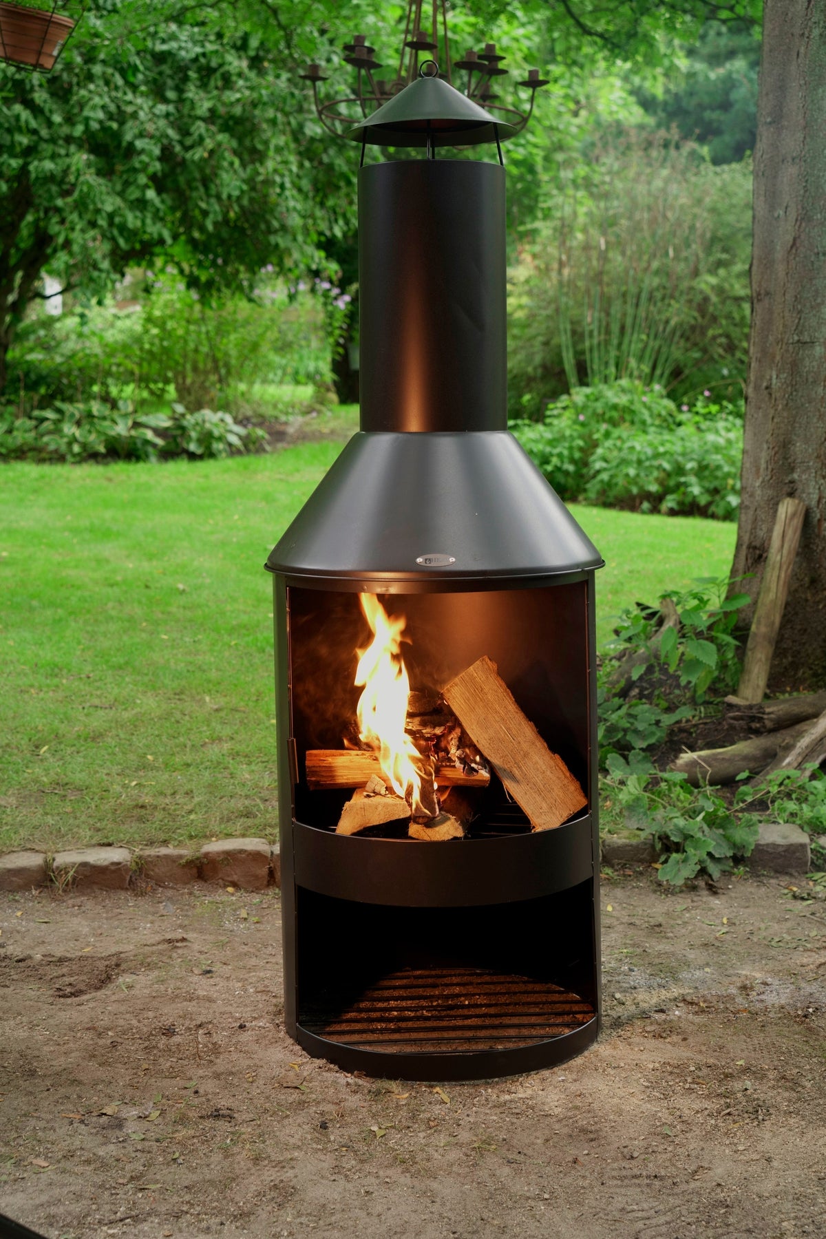 HEAT Outdoor Living HEAT Larvik Garden Fireplace lifestyle