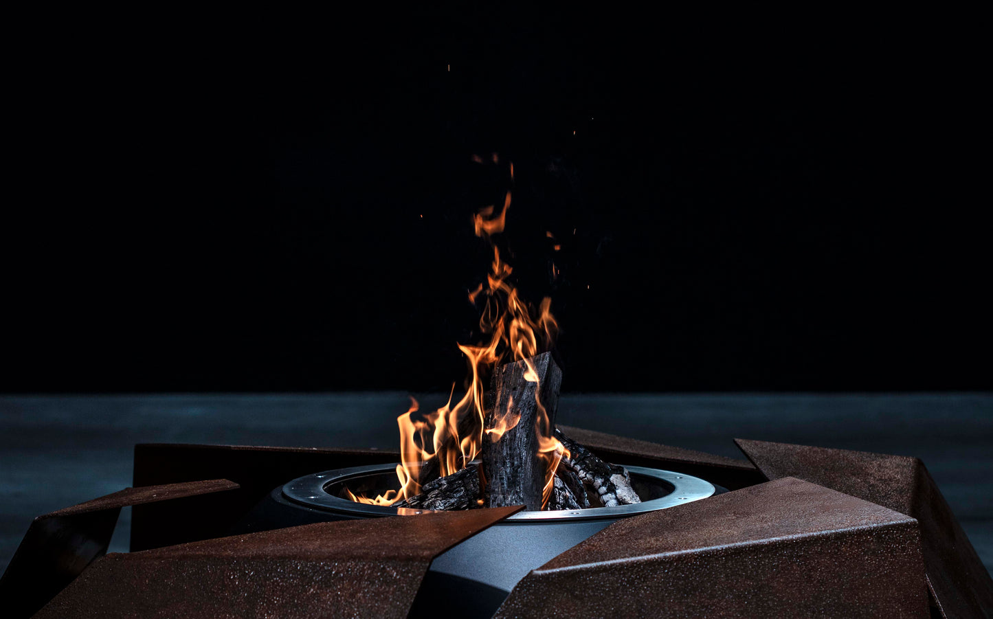 Glamm Fire Stravaganza | Steel Firepit | Firewood or Bioethanol