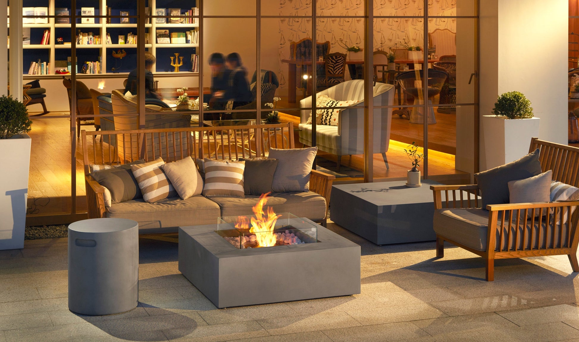 EcoSmart Fire Base 40 Square Fire Pit Table, 100cm, Concrete or Teak, Indoor and Outdoor, Bioethanol or Gas