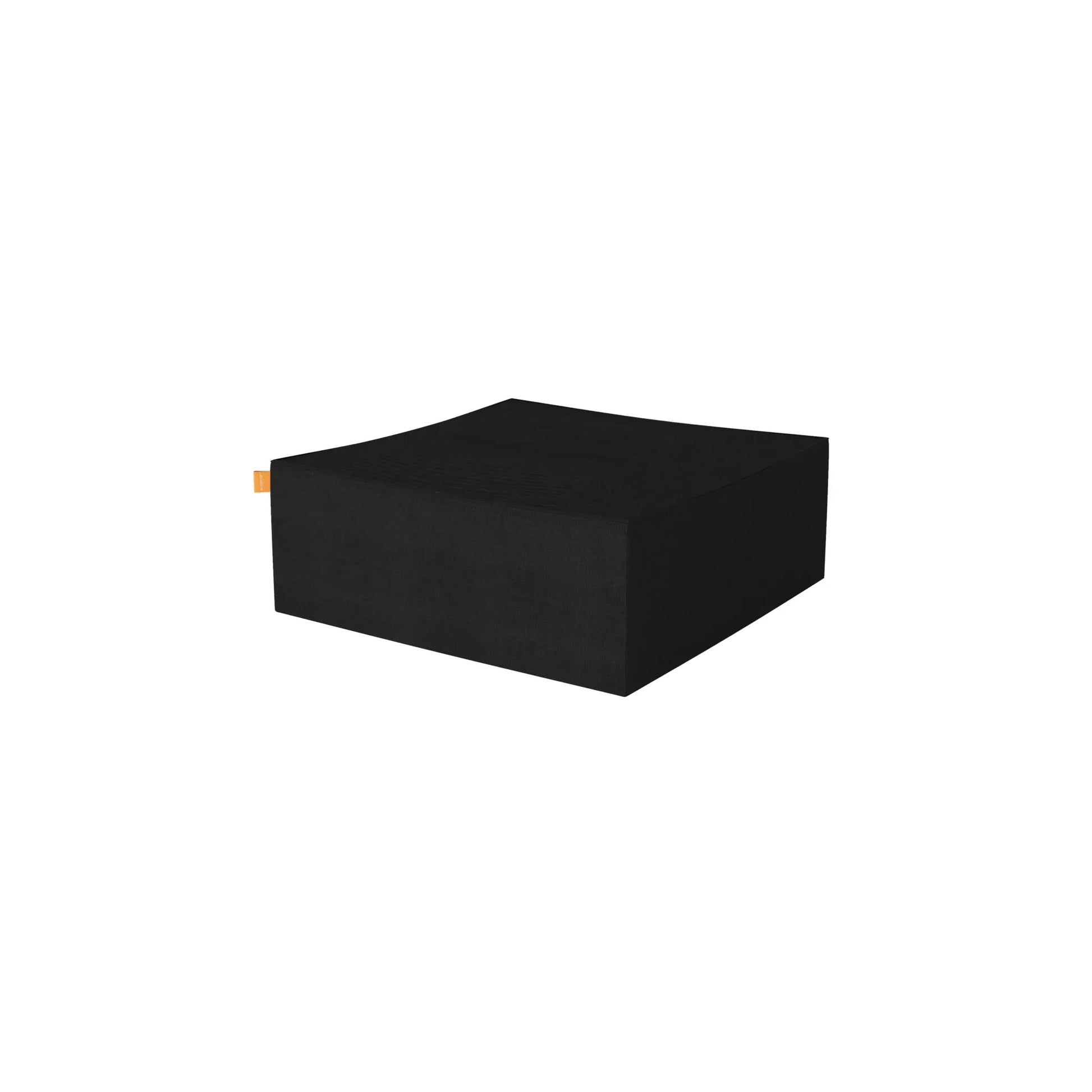 Nova 600 Cover