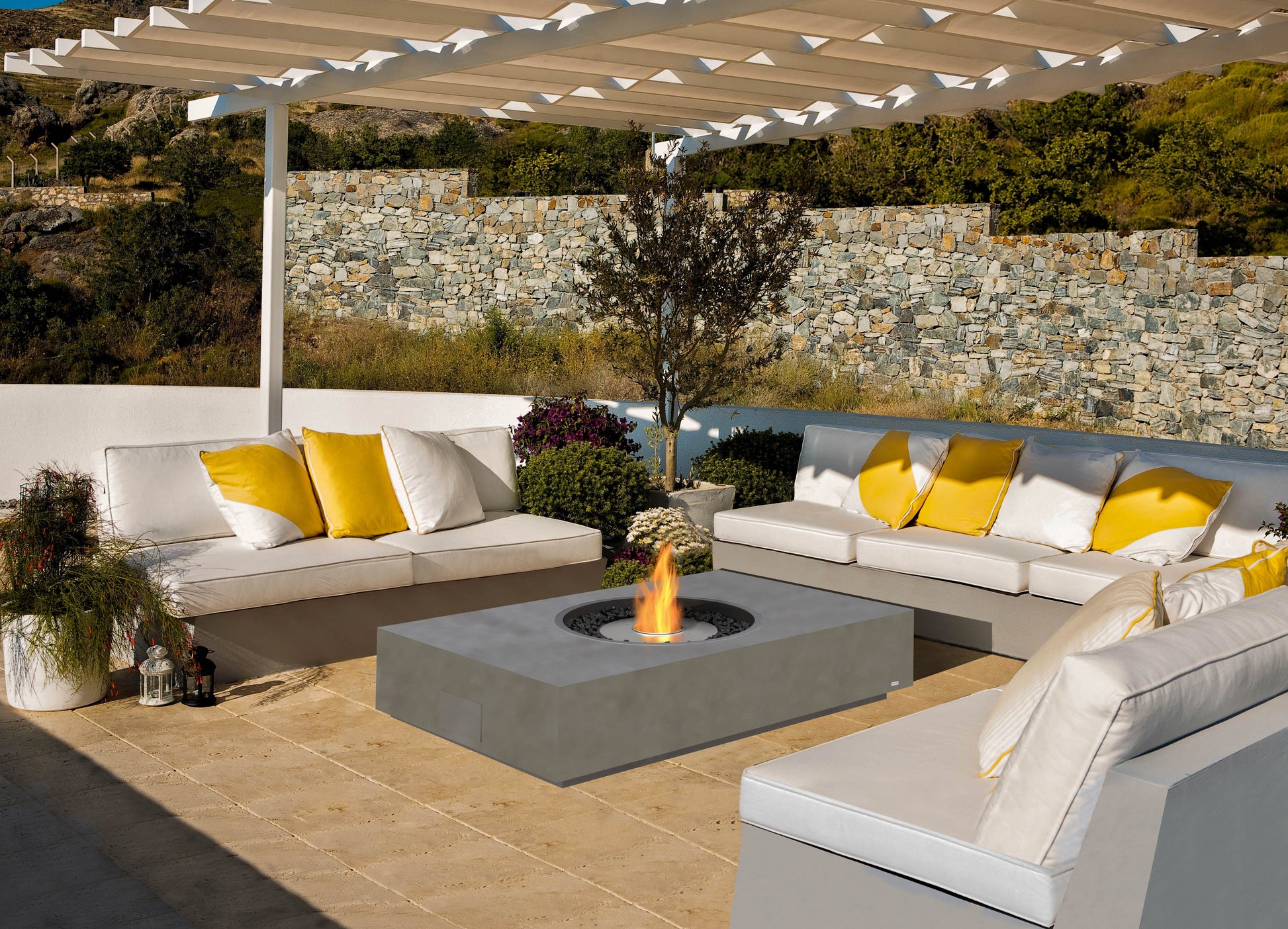 EcoSmart Fire Martini 50 Fire Pit Table, Centred Circular Flame, Concrete or Teak, Bioethanol or Gas
